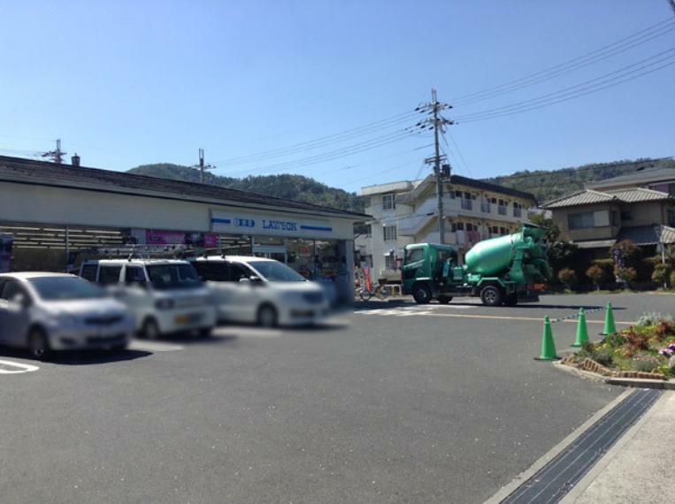 コンビニ ローソン西賀茂店