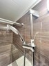 浴室 空気を含んだ大粒の水滴が心地よいシャワー。節水性能も兼ね備えています。