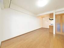 LDK　※画像はCGにより家具等の削除、床・壁紙等を加工した空室イメージです。