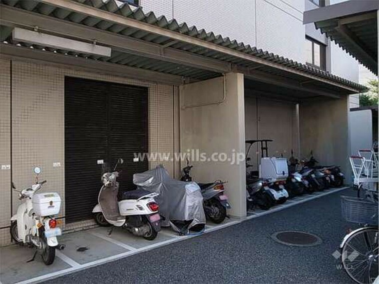 駐車場 バイク置場