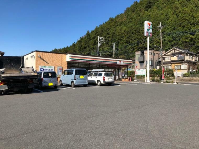 コンビニ セブンイレブン青梅日向和田3丁目店