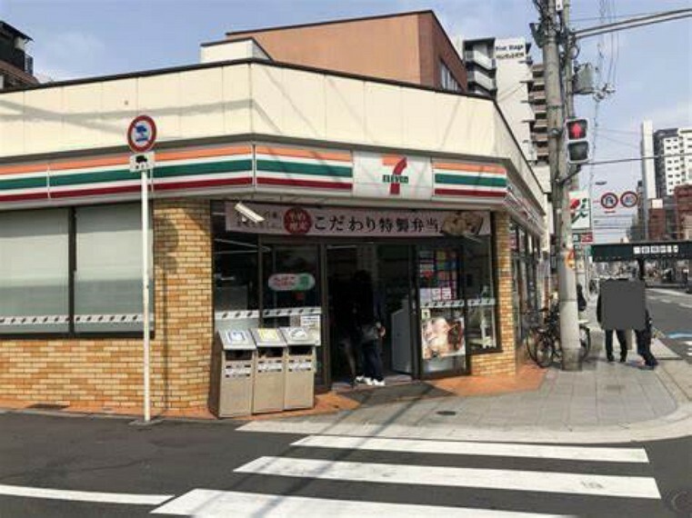 コンビニ セブンイレブン大阪筆ケ崎町店