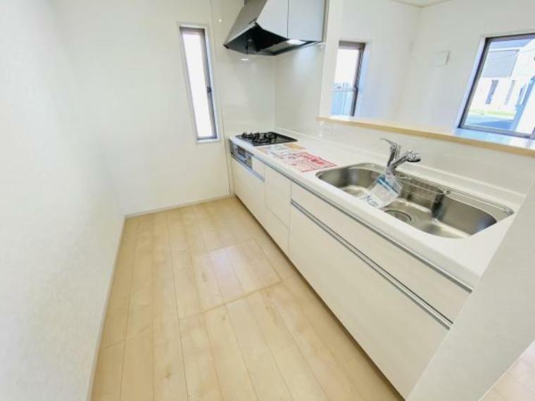 キッチン 同仕様　便利な床下収納付きです！