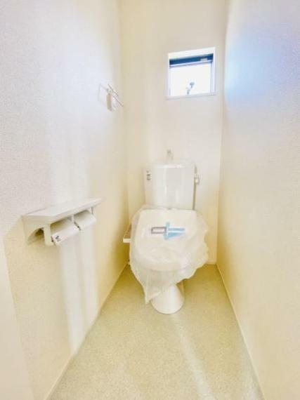 トイレ 同仕様　トイレは1階と2階にございます！