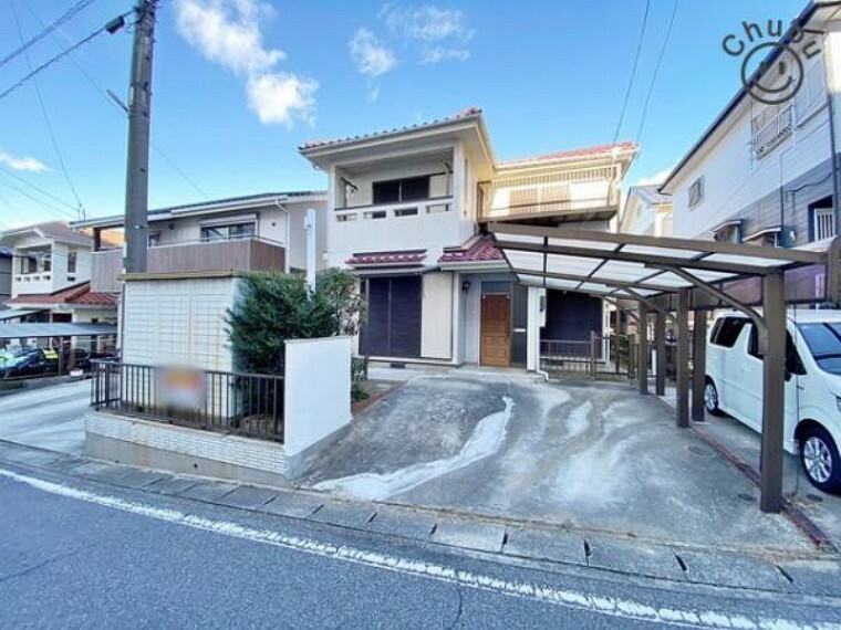 駐車場 駐車2台可能です（車種による）