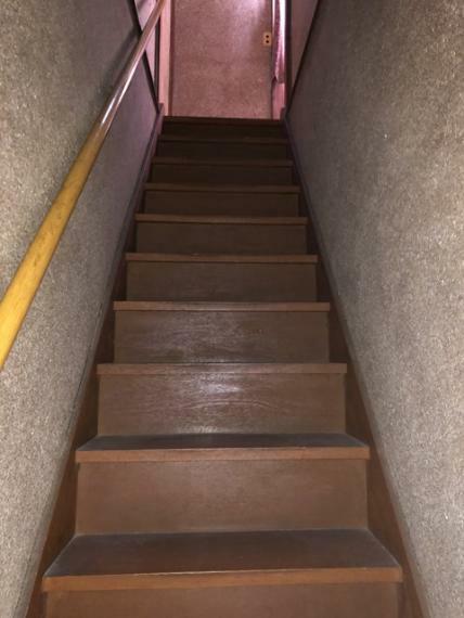 2階へ上がってみましょう。