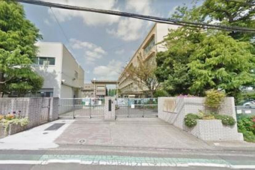 小学校 横浜市立つつじが丘小学校 成績表をひとりひとり個別面談しながら渡して下さるのはありがたいですね。