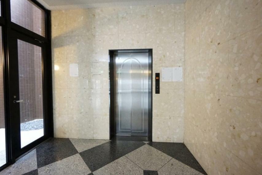 エレベーターホール。