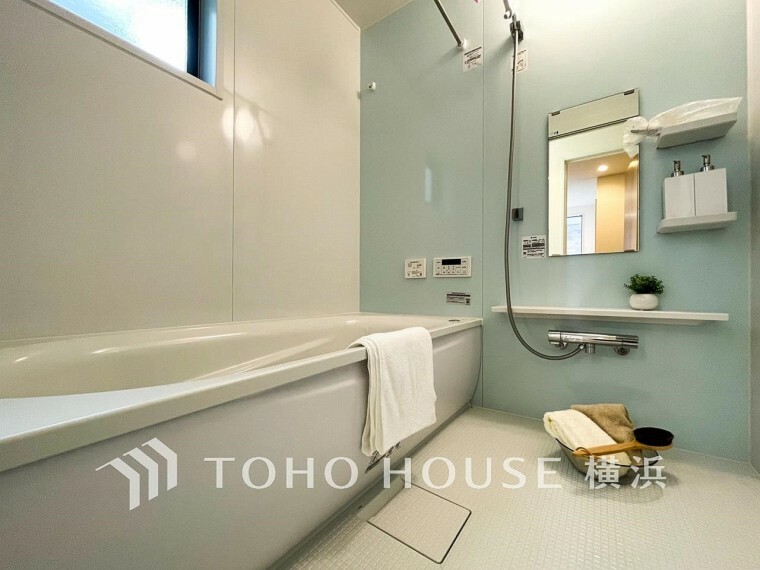 浴室 心地よいリラックスを叶える清潔感溢れる美しい空間です。