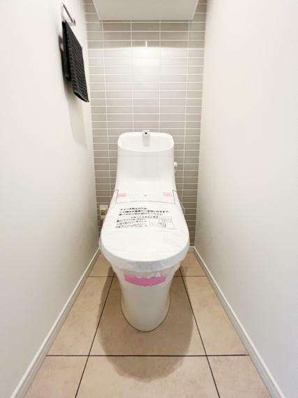 トイレ 【トイレ】LIXIL製洗浄機能付きトイレ