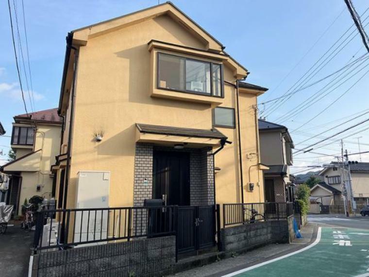 外観写真 静かな住宅街で、落ち着いた暮らしをゆったりとお過ごしください。