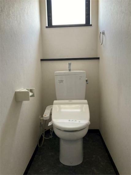 トイレ 2階・温水洗浄便座一体型便器