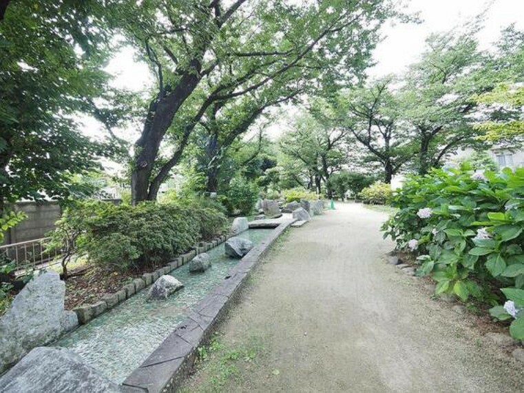 公園 玉川上水第2公園まで約300m