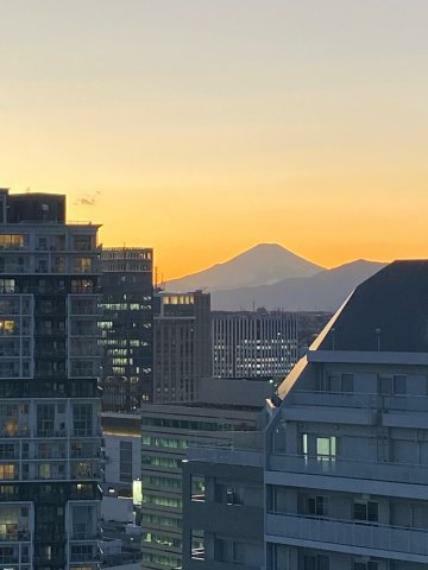 富士山を遠望できる住戸です。