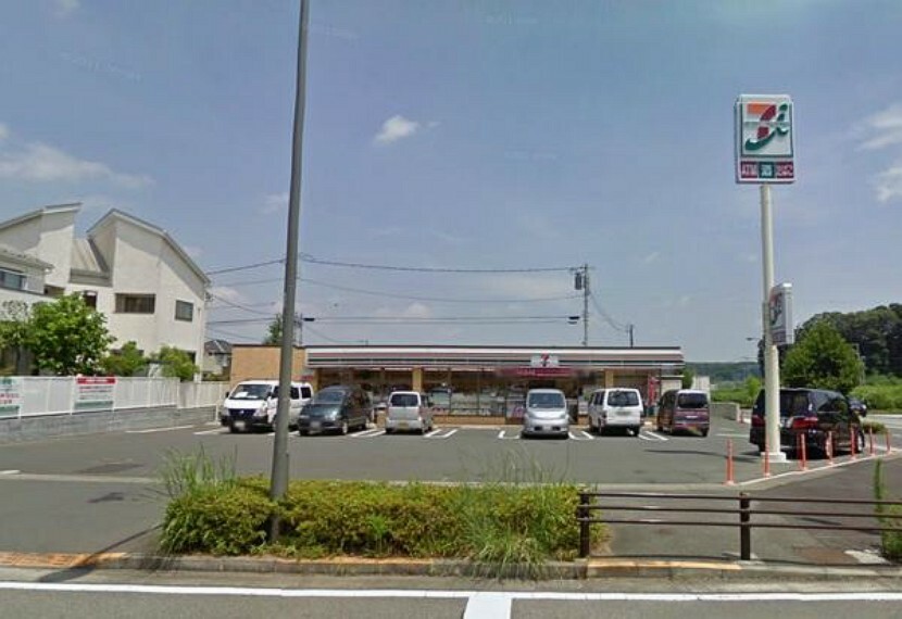 コンビニ セブンイレブン八王子ななくにニュータウン店