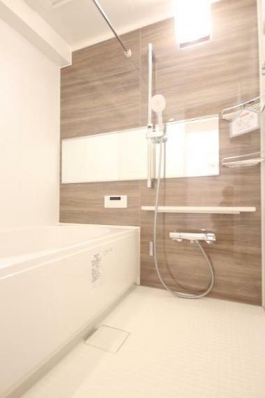 浴室 ■便利な浴室換気乾燥機付きバスルーム