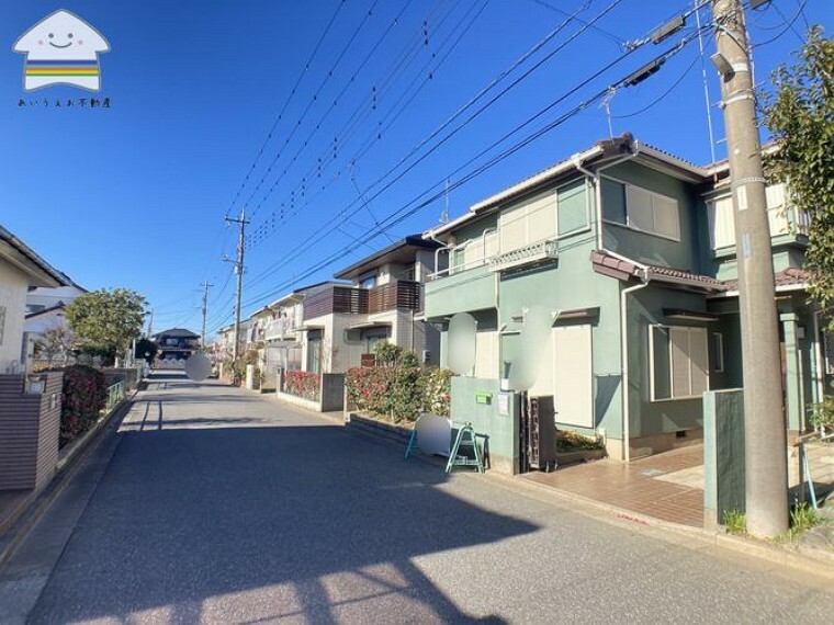 現況写真 ■前面道路■広々とした前面道路で、駐車が苦手な方も駐車楽々です