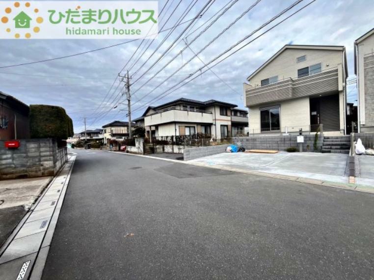 現況写真 南西道路につき陽当り良好（^^）/ 幅も広いのでお車の出入りも安心です!!