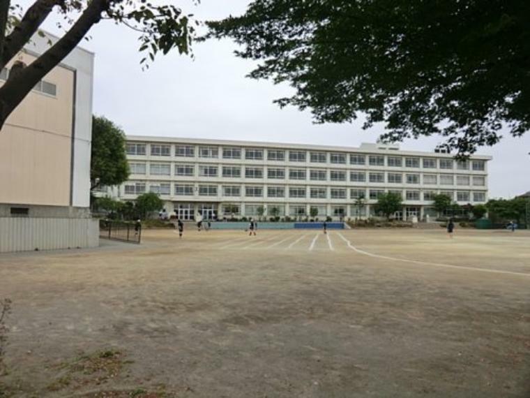 中学校 【中学校】町田市立町田第二中学校まで1500m