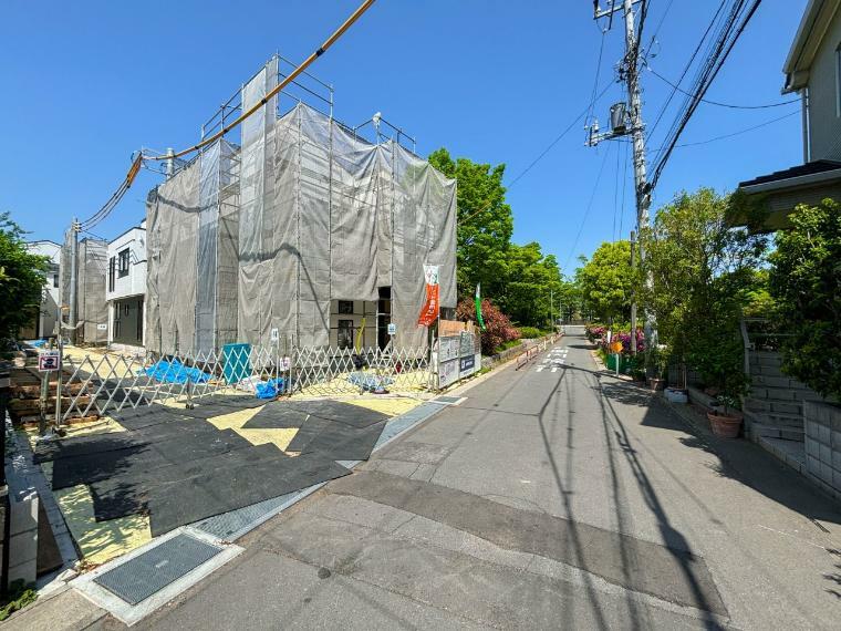 現況写真 【On-the-spot-現地-】JR埼京線『南与野』駅徒歩10分・小、中学校徒歩10分以内・公園隣と充実の周辺環境となっております。
