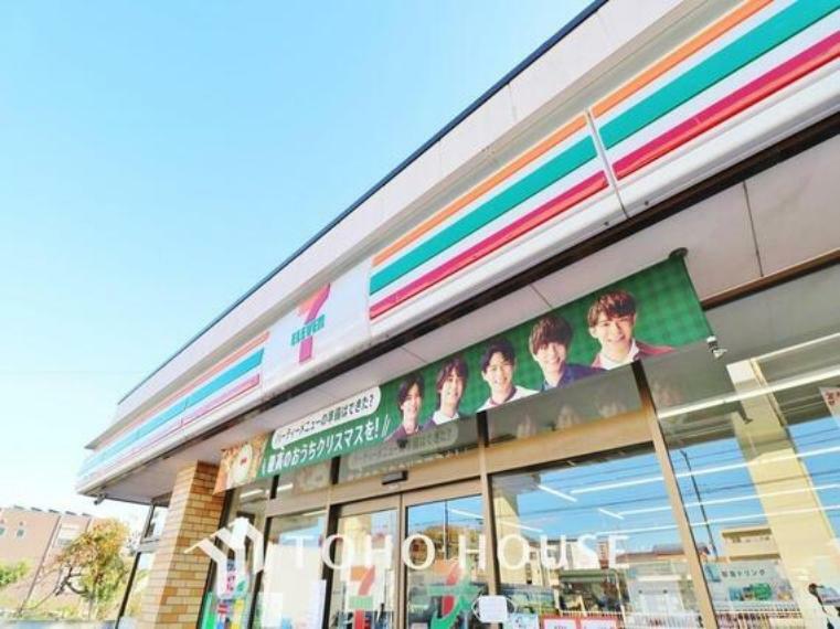 コンビニ セブンイレブン江戸川区春江町3丁目店まで約126m。