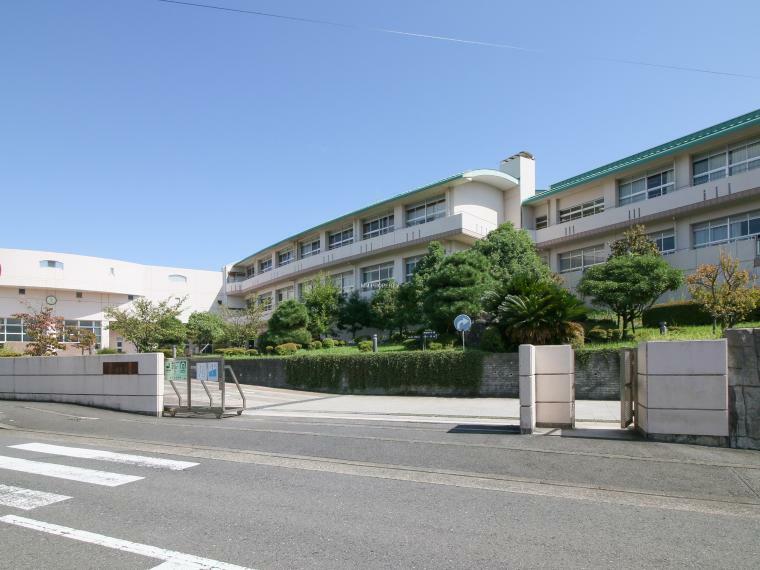 中学校 ■藤沢市立藤ヶ岡中学校