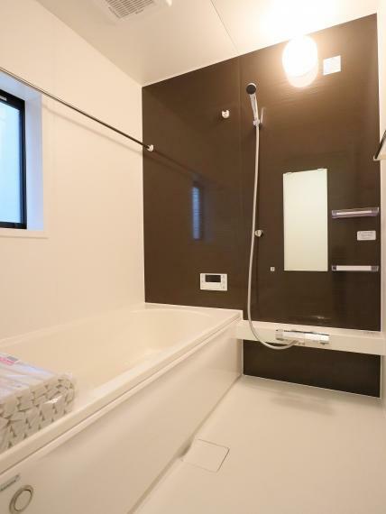 浴室 【2号棟】乾燥暖房機付きユニットバス