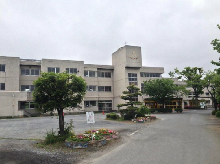 小学校 【小学校】東松山市立桜山小学校まで1426m