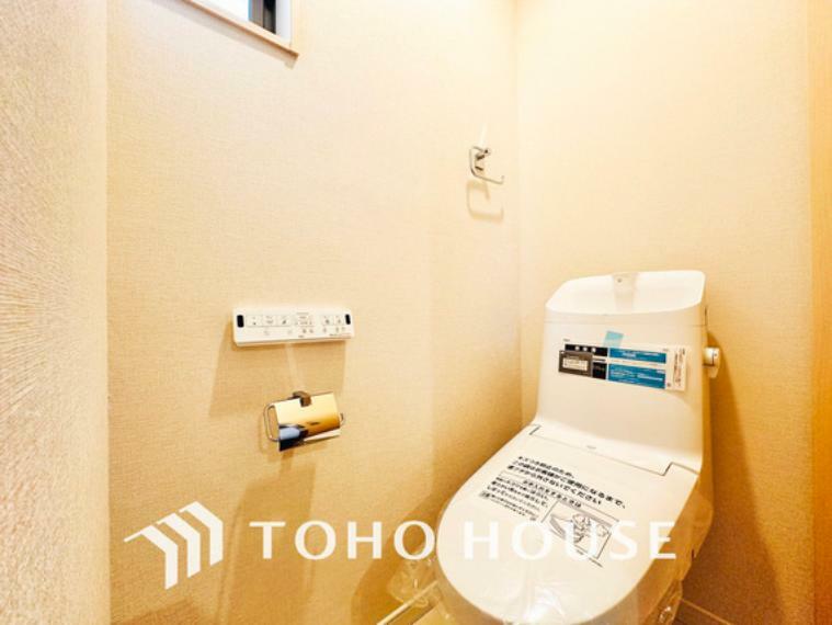 トイレ トイレには快適な温水洗浄便座付