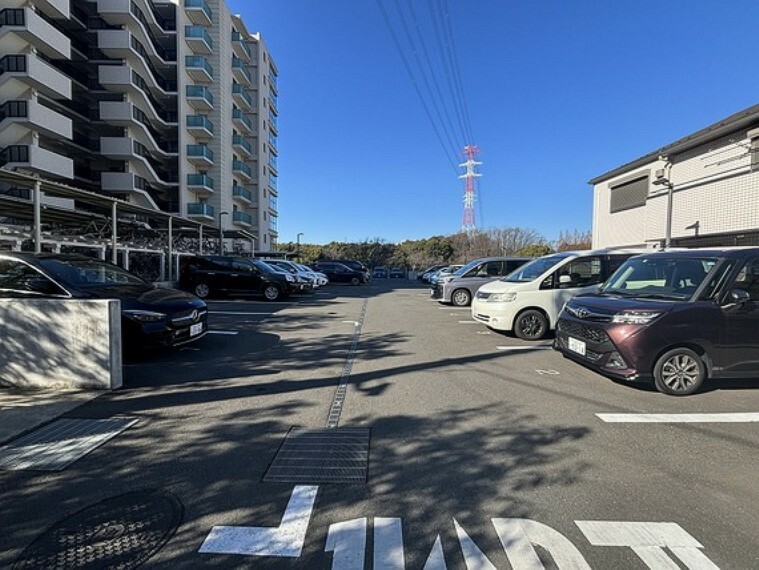 駐車場 月額3000円～14500円・現在空なし