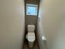 トイレ お手入れしやすいシンプルデザインのトイレは1階・2階共に完備しております。