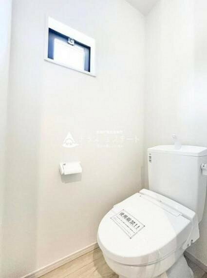 収納 トイレは2か所にございます。朝の混雑も緩和しますね