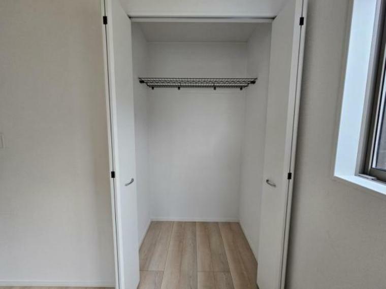 収納 洋室5.2帖:収納充実ですっきりと整頓されたお部屋作りが可能です！