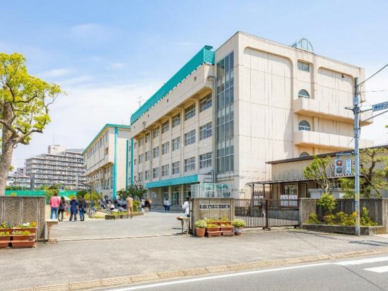 中学校 市川市立南行徳中学校