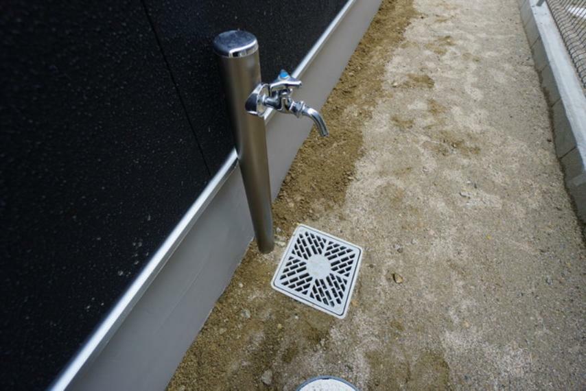外水栓があれば洗車やガーデニングに重宝しますよ＾＾