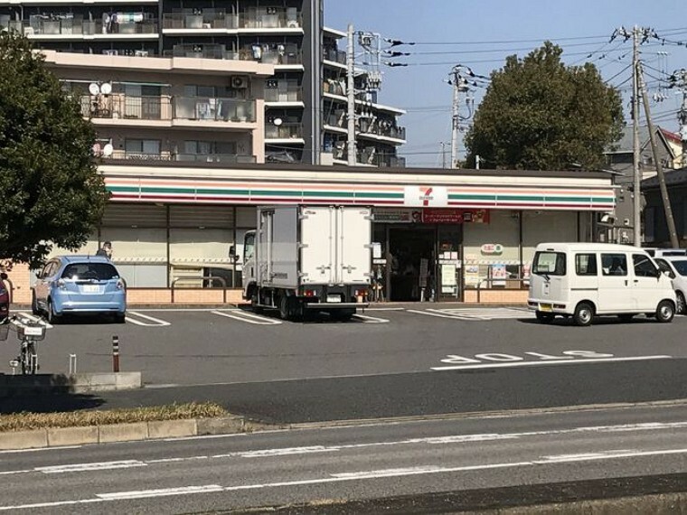 コンビニ セブンイレブン千葉小中台町店 徒歩3分。