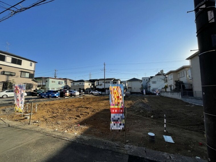 現況写真 ～駅チカの邸宅～資産性、利便性のあるアクティブな生活の拠点となる住まいが誕生します。受け継がれる資産として羨望の的となる居住空間で優雅に過ごし、忙しい日々を快適に送る拠点。