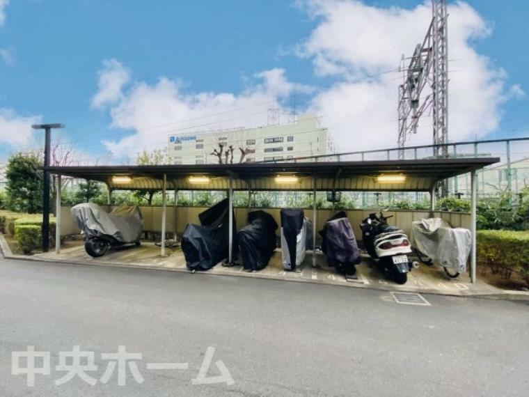 【バイク置場】最新の空き状況や費用などの詳細は担当スタッフまでお問い合わせください。