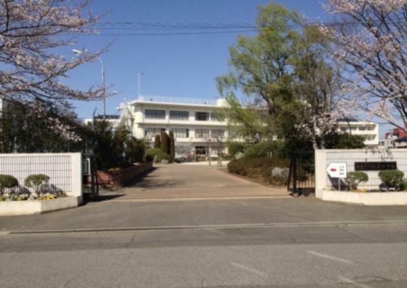 中学校 【中学校】鴻巣市立吹上中学校まで805m