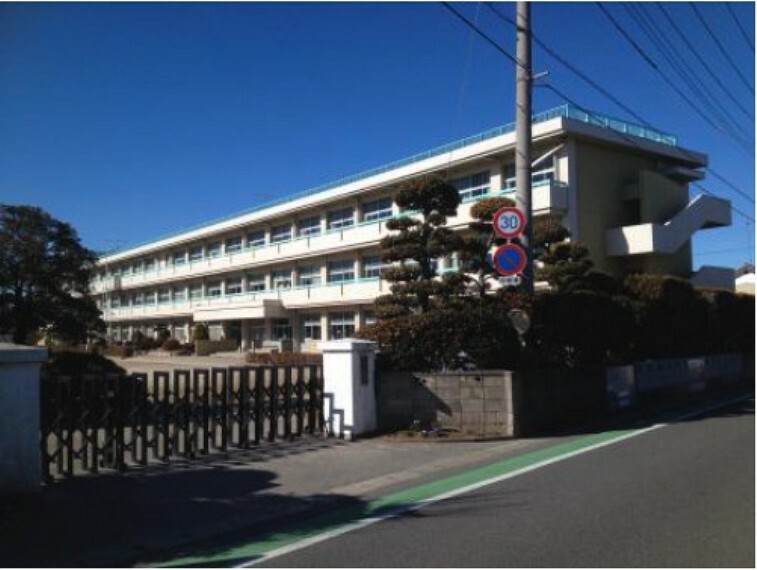 小学校 【小学校】加須市立騎西小学校まで968m