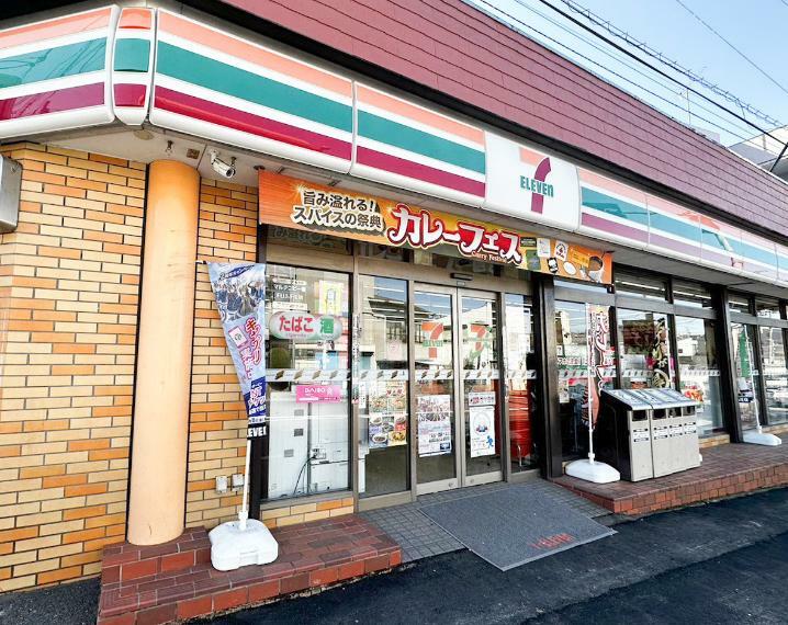 コンビニ ■セブン-イレブン 横浜小机町店