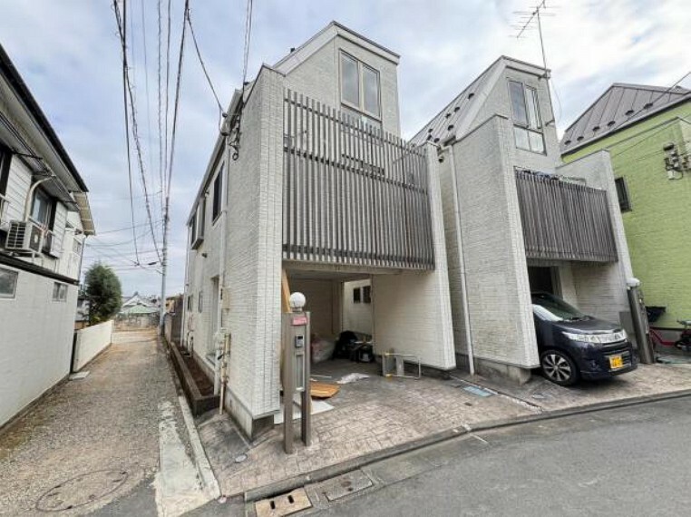 外観写真 西武池袋線「中村橋」駅より徒歩13分大江戸線「練馬春日町」駅徒歩18分の2駅2路線駅利用な好立地です。ファミリーが暮らしやすい住環境が整った街です。