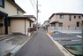 現況写真 周辺は第一種低層住居専用地域。住環境に配慮され、生活のしやすさに重点をおいた閑静な住宅地です。