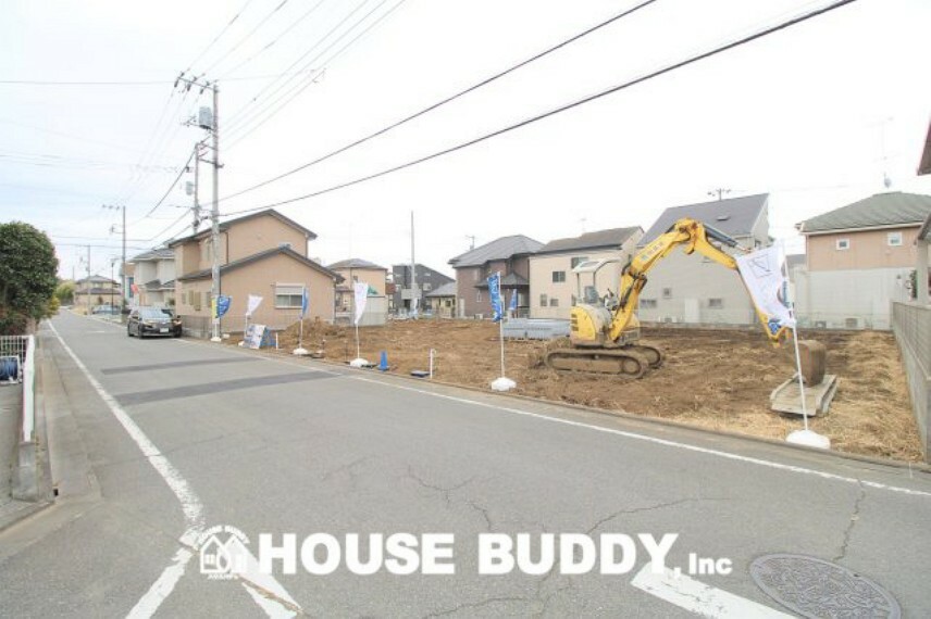 駐車場 現地写真。土日祝・平日の対応も可能ですのでお気軽にご相談下さいませ!!