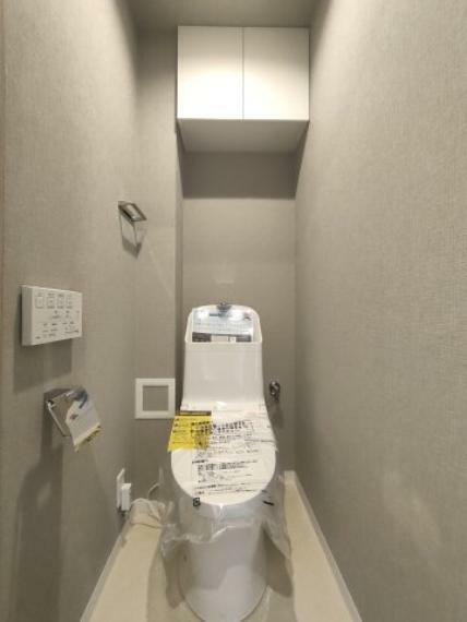 トイレ 【トイレ】 トイレは温水洗浄便座付です。