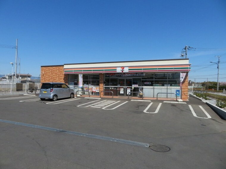 コンビニ セブンイレブン瑞穂箱根ケ崎西平店