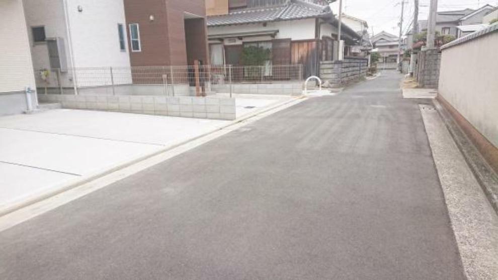 現況写真 前面道路です。