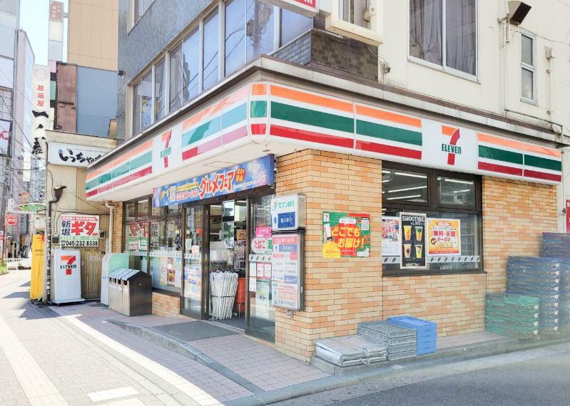 コンビニ ■セブン-イレブン 横浜桜木町駅前店
