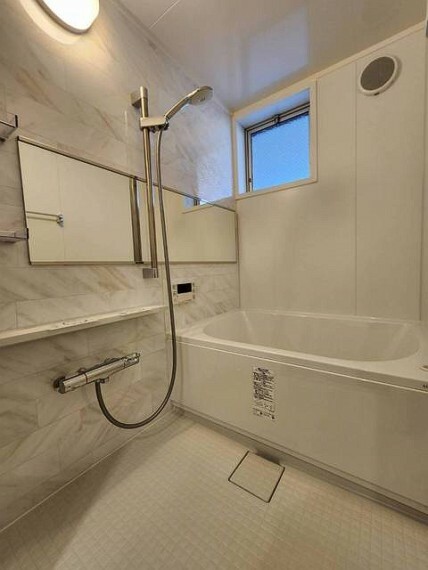 浴室 令和6年1月、内装リフォーム済みでキレイです。