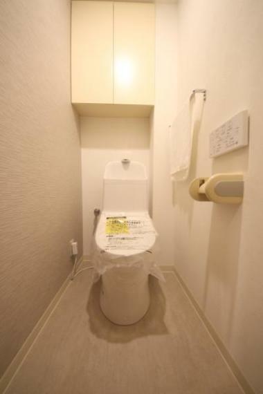 トイレ ■いつでも衛生的なウォシュレット付きトイレ
